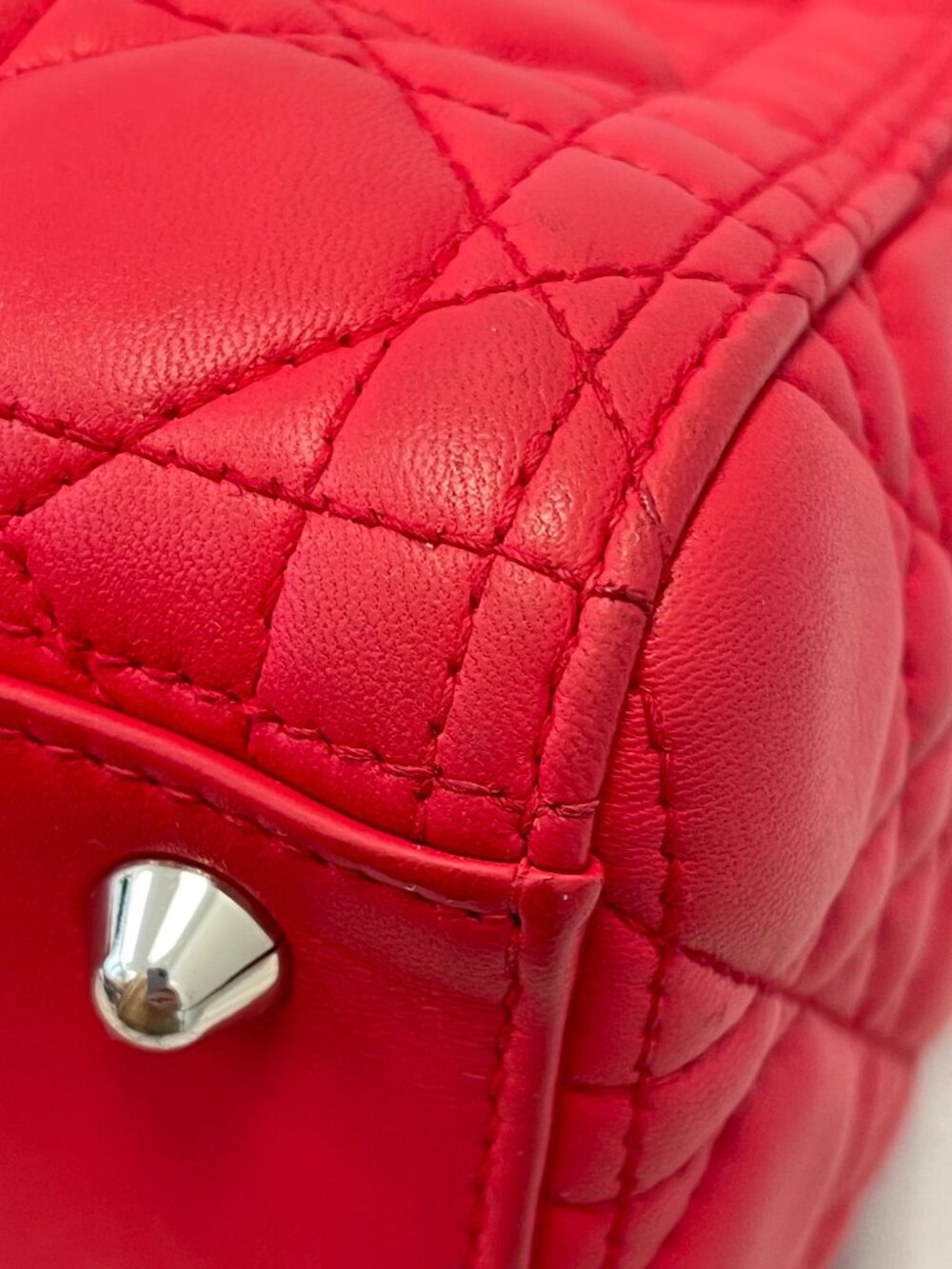 Dior Lady Dior in Red Lambskin - Large - Preowned - Picture 15 of 16